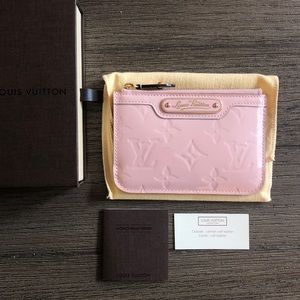 Louis Vuitton Vernis Key Pouch in Rose Ballerine
